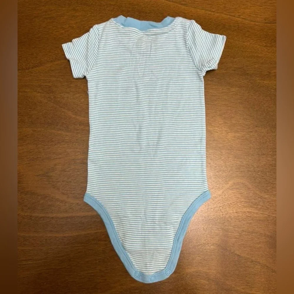 Short Sleeve Baby Bodysuit Blue Stripes‎ 9 Months. Carters (0401)